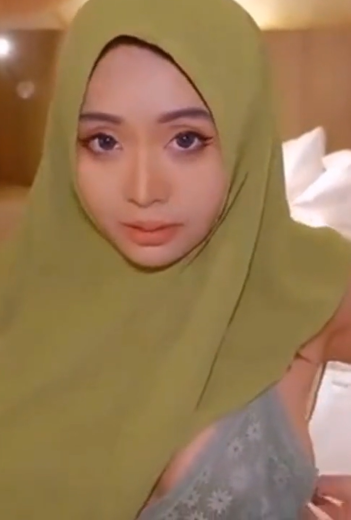 Nonton Film Ngentotin Tante Hijab Bertato Terbaru Nonton Film Ngentotin Tante Hijab Bertato Terbaru